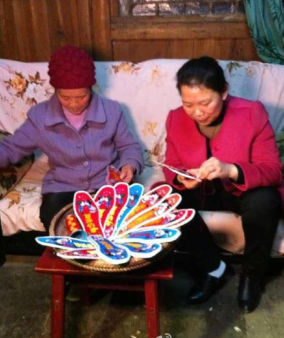 母亲灯下的乡愁,乡村振兴的“脚盾”——简述桑植布鞋制作技艺