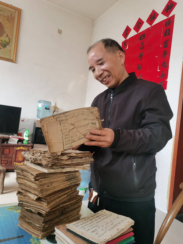 张家界市非遗促进会娄景课题考证小组顺藤摸瓜收获大