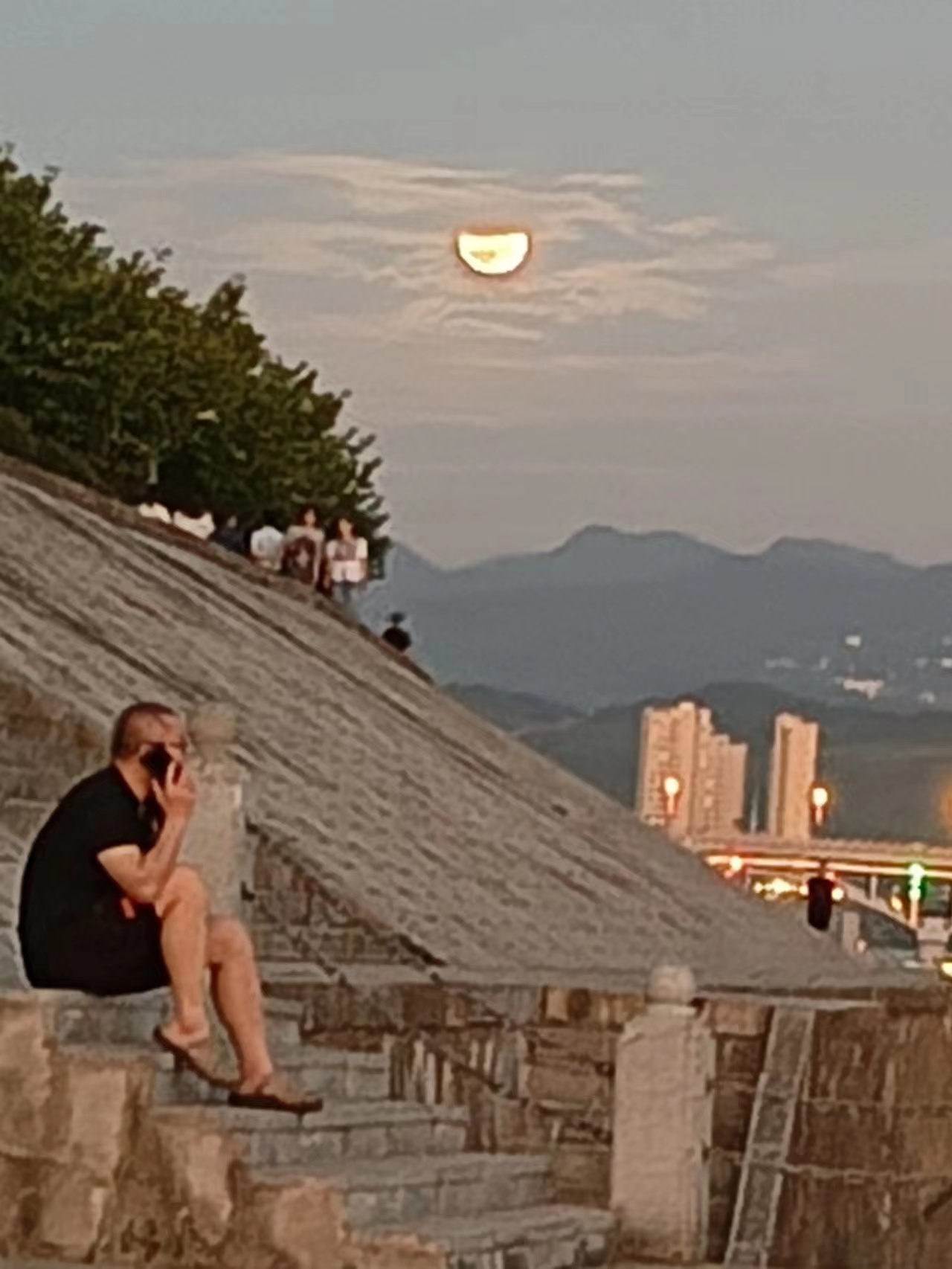 七律·读重阳感怀诗有作